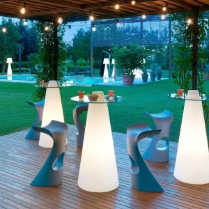 16 Colors Changing Illuminated LED Bar Table with Modern Design Plastic Material Waterproof Lighting for Hotel Use