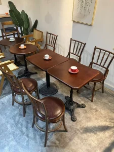 American Style Vintage Solid Wood Customizable Restaurant Furniture Table Chair Set Metal Frame for Cafes Snack Bars Restaurants