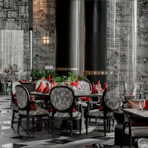 Antique Carved Wood Dining Chairs Solid Wood Dinner Table Luxury Hotel Catering Space Full Set Hotel Restaurant Furniture