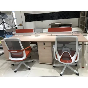 China Manufacturer Modern Modular Office Executive Workstations Desk Table for 2 4 6 People