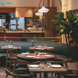 Classic Solid Wood Western Restaurant Furniture Booth Chair and Coffee Table for Western Restaurant Cafe Leisure Space
