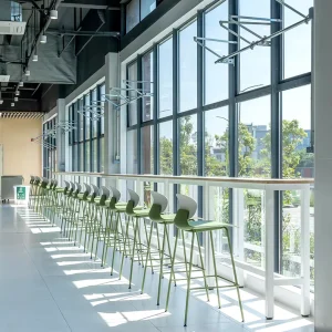 Commercial Bar Furniture Set Outdoor Restaurant Dining High Bar Chair Plastic Counter Height Bar Stools for Kitchen Forest Green
