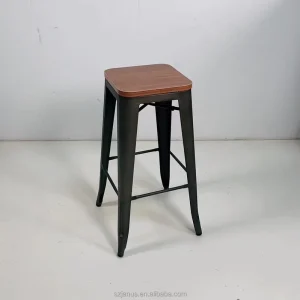 Commercial Industrial Design Colourful Metal Frame Wooden Outdoor High Bar Stool for Dining Hotel Event Use