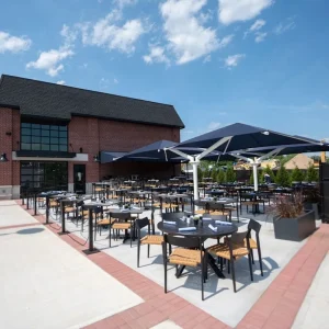 Commercial Tables and Chairs Bistro Cafe Restaurant Set Durable All Weather Wicker Rattan Dining Chairs