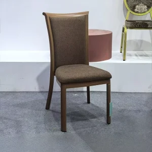 Contemporary Hotel Seating Modern Chairs with Upholstered Seats and for a Welcoming Atmosphere