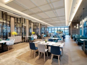 Custom Elegant Oriental Wood Restaurant Furniture Set Premium Wooden Restaurant Furniture for Hotel