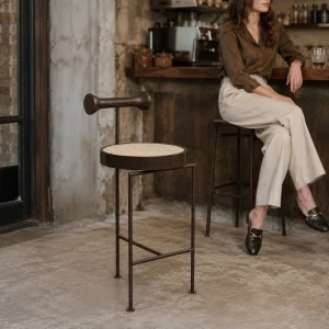 Custom Nordic 65cm Counter Height with Perforated Black Mesh Seat and Unique T Shape Backrest Bar Stool