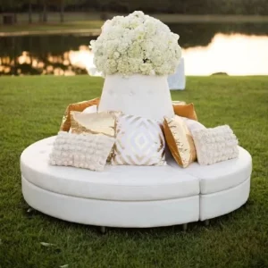 Customizable Leather Reclining Tufted Round Outdoor Wedding Decor Sofa Set for Mall Events