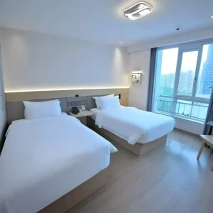 Customized Color Modern Double Bed Bedroom Set King Size Designer Hotel Furniture for Apartment Use