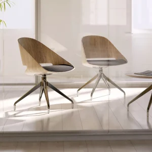 Executive Computer Chair Premium Quality Home and Office Task Chair with Modern Design Wood Material for Professional Use