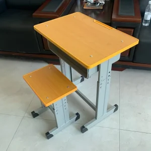 Factory Direct Sales Scratch Resistant Wear Resistant Tabletop Desks Adjustable School Desks and Chairs Set