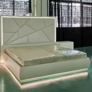 Factory Price Solid Wood Luxury Modern King Queen Size LED Bedroom Set Customized Color Hotel Apartment Villa GMY52