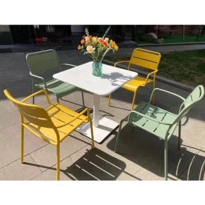 Hesheng Customizable Metal Outdoor Bar Furniture Set Weatherproof High Table and Stools for Mall Courtyard Villa