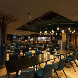 High Quality Solid Wood Modern Restaurant Set for Hotel and Commercial Use