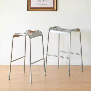 Influencer Style Vintage Mid Century Inspired Metal Frame Bar Stool for Home Caf Chai Shop Island Counter Non Adjustable High