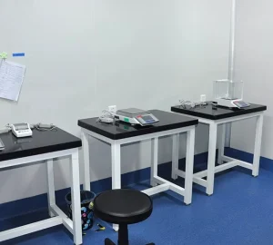Laboratory Furniture Modern Blue 12.7mm Phenolic Resin Marble Top Anti Vibration Steel Frame Durable Balance Table Fast Install