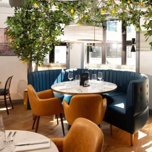 Light Luxury Restaurant Furniture Set bar Coffee Shop U shaped Sofa Restaurant Tables and Chairs