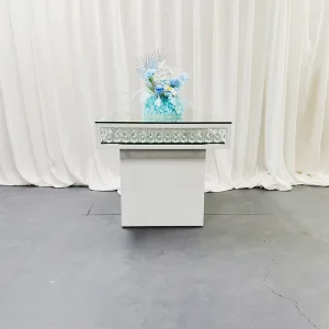 Luxurious Design Crystal Metal Stainless Steel Cake Table Tempered Glass Roof Wedding Banquet Table