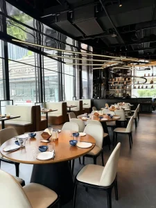 Luxury Cafe Restaurant Furniture Marble Wood Table Soft Fabric Chairs Casual Restaurant Table and Chair Restaurant Booth Set