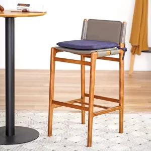 Manufacturers Mass Produce Modern Luxury bar Chair Wooden Horse Saddle Leather Cushion Stool Coffee Shop Milk Tea Shop High