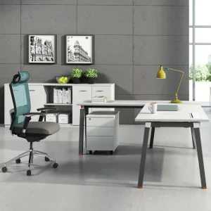 Modern Customized Cubicle Office Workstation for 3 Person Office Desk