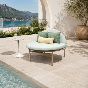 Modern Design Waterproof Woven Rope Outdoor Single Sofa Metal Frame Poolside Lounge Chair Hotel Resort Outdoor Furniture