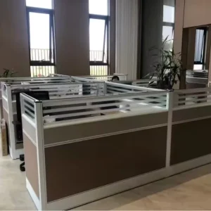 Modern Flexible Aluminum Office Partition Cubicles with Modular Design 40mm Thick Desk Mount Installation for School Office Use