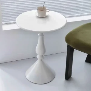 Modern Luxury Small Iron Steel Black Coffee Table Creative Living Room Furniture Side Table for Mobile Balcony Sofa