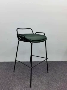 Modern Minimalist Armrest Bar Stool Black Wood Base Soft Dark Green PU Cushion High Counter Chair Home Cafe Commercial