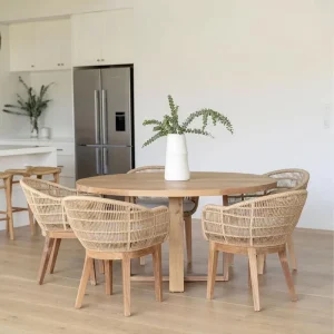 Modern Outdoor Table and Chairs Luxury Hotel Outdoor Durable Dining Stackable Chair Teak Wood Dining Set Garden Furniture