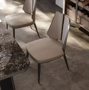 Modern Restaurant Dining Chair with Metal Frame and Leather Sponge Cushion for Villa Use