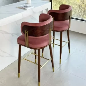 Modern Solid Wood Base Contemporary Outdoor Cafe Restaurant Bar Stools Brass Metal High Legs Oak Curved Backrest Commercial