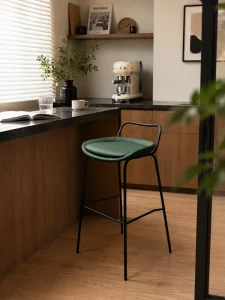 Modern Strong Upholstered Bar Stool with Wood Base Kitchen Island Counter Height Chair for Workshop Home Bar Cafe Restaurant