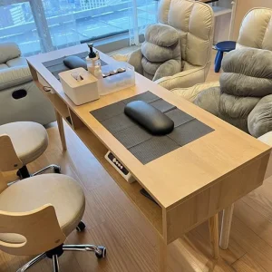 Modern Style Solid Wood Three person Manicure Table with Storage Grid Nail Table Set Salon Furniture