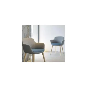 Molded Foam Upholstered Leisure Chair With Armrest Solid White Ash Wood QS-109K Legs Office Dining Visitor Chair