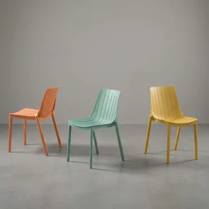 Nordic Stackable Outdoor Modern Hotel PP Plastic Restaurant Dining Garden Lounge Chairs Patio Chair for Balcony Coffee Shop
