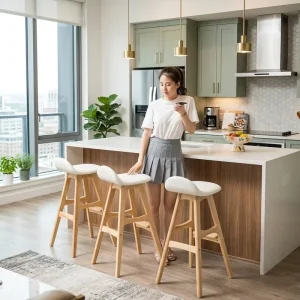 Nordic Style Waterproof PU Seat Solid Wood Bar Stools Counter Height Bar Chairs with Footrest for Cafe Shop & Restaurant