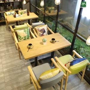 Nordic Western-style Solid Wood Commercial Restaurant Set Table Chair Combination for Coffee Milk Tea Beverage Shops