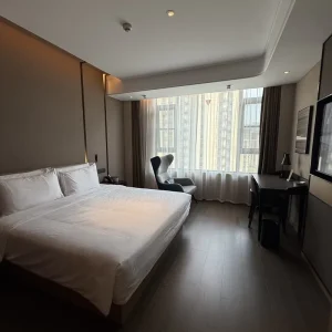 OEM Custom Size Adjustable Leather Headboard Luxury Walnut Bedroom Sets for Global Hotel Projects