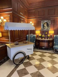 Outdoor Mobile Coffee Bike Cart With Storage Counter Custom Brand Logo Street Beverage Selling Trolley
