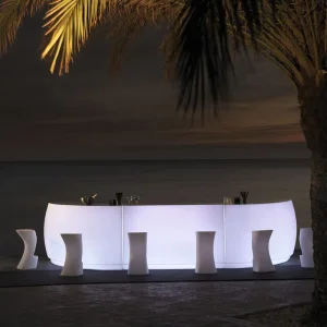 Portable PE Plastic Patio Furniture Waterproof Led Table Party Disco Minimalist Bar Furniture Lighted Table and Stools for Rent