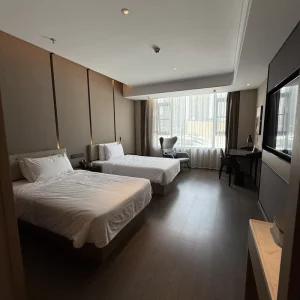 Premium Quality Heavy Duty Customizable Hotel Bedroom Sets for Large Scale Hotel Construction