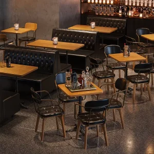 Small Tavern Cafe BBQ Retro Restaurant Furniture Comfortable Industrial Style Clear Bar Solid Wood Table Chair Set for Cafe BBQ