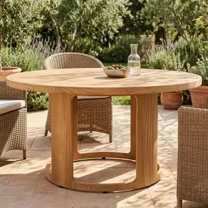 Solid Wood Round Coffee Table Thick Plank Legs with Central Groove Modern Outdoor Patio Accent Table Minimalist Design