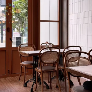 Solid Wood Vintage Rattan Stackable Restaurant Furniture Dining Chair French Backrest Bar Cafe Western Restaurant Set