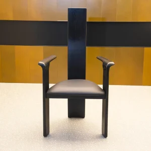 Vintage Solid Wood Chairs Black Armchairs Suitable for Dining Room & Restaurant Furniture